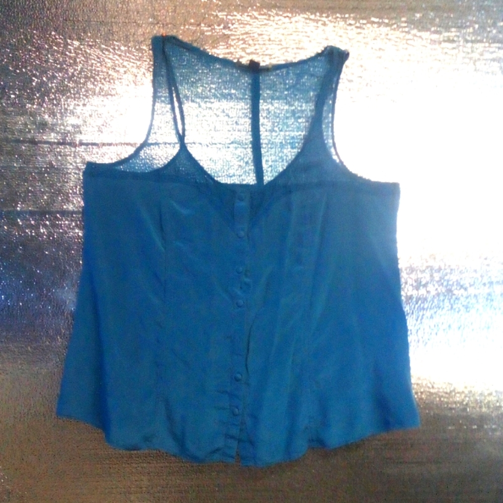 Sleeveless blouse